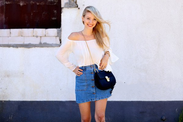 一字肩适合什么人穿,一字肩穿什么衣服好看