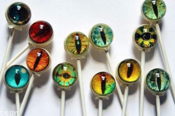 石英猫眼石,金绿猫眼和石英猫眼有何区别