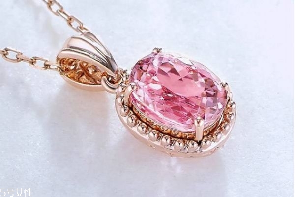 水晶石怎么保养,水晶原石怎么养护