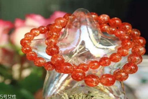 什么是太阳石呢,太阳石是什么石头