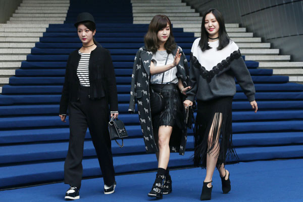 微胖女孩怎么穿搭才好看,适合微胖女生的穿搭 微胖女孩怎么穿搭才好看,适合微胖女生的穿搭