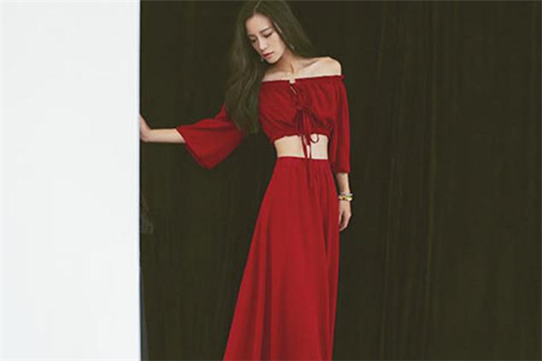 红色礼服长裙,红色礼服裙