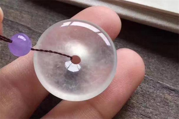 为什么冰种翡翠很多棉,冰种翡翠里面有棉絮