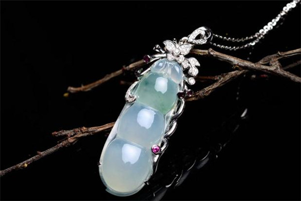 翡翠四季豆的寓意,翡翠四季豆的寓意是什么你知道么?