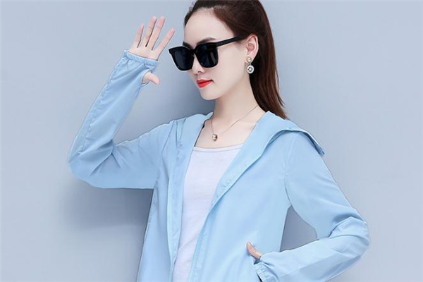 阴天需不需要防晒,阴天可以不涂防晒吗 阴天需不需要防晒,阴天可以不涂防晒吗