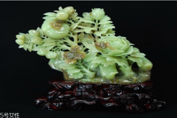 岫岩玉是玉吗,岫岩玉简介