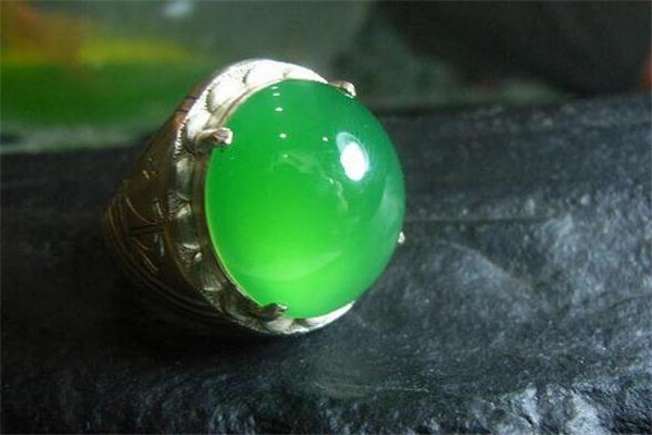 绿玉髓怎么辨别真假,红玉髓怎么辨别真假