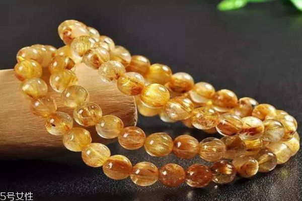 黄水晶和黄发晶哪个好,黄发晶和金发晶哪个好 黄水晶和黄发晶哪个好,黄发晶和金发晶哪个好