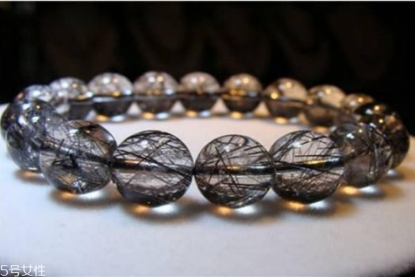 黑色发晶的作用,黑发晶是什么材质