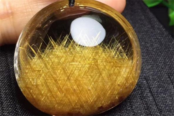 金发晶和黄发晶的功效区别,黄发晶的功效和作用是什么