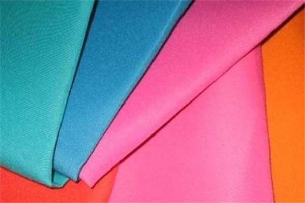 聚酯纤维和再生纤维有什么区别,聚酯纤维和再生聚酯纤维有什么不同 聚酯纤维和再生纤维有什么区别,聚酯纤维和再生聚酯纤维有什么不同