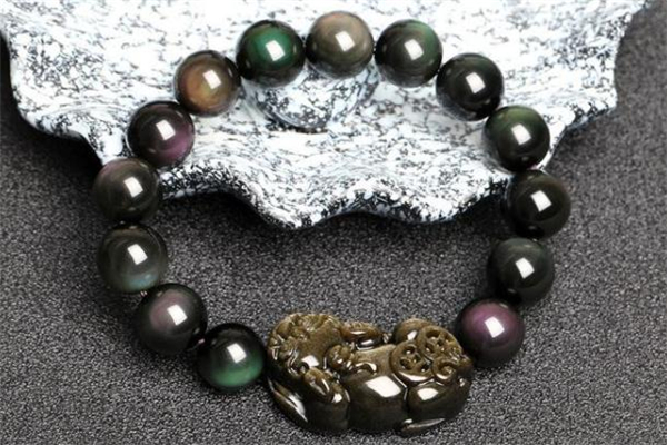 彩虹眼黑曜石怎么辨别真假,黑曜石有彩虹眼还可能是假的吗 彩虹眼黑曜石怎么辨别真假,黑曜石有彩虹眼还可能是假的吗