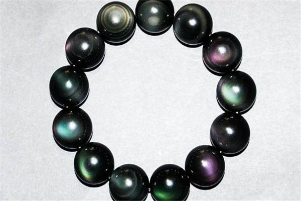 彩虹眼黑曜石和金曜石,黑曜石为什么有彩虹眼