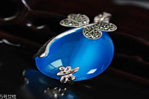 怎么鉴别猫眼石,猫眼石怎么看真假辨别