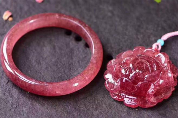 草莓晶怎样消磁,草莓水晶消磁的方法