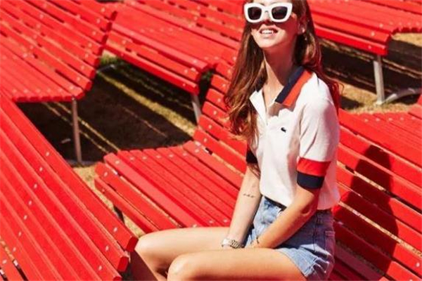 polo衫配什么裤子合适,polo衫配什么裤子好看女生