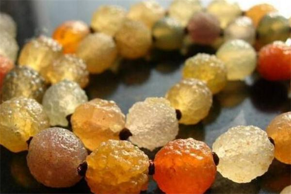 葡萄干玛瑙哪种颜色最贵,红玛瑙葡萄干