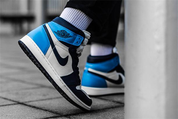 aj1北卡蓝黑曜石发售价,aj北卡蓝黑曜石什么时候出的
