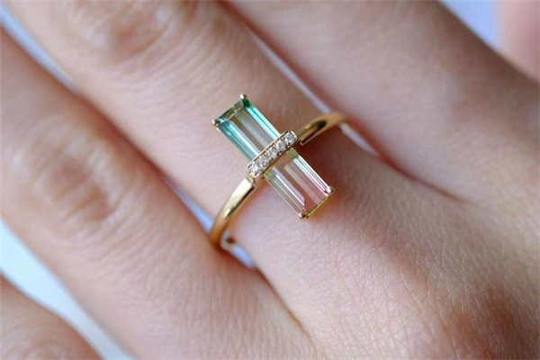 西瓜碧玺戒指图片,西瓜碧玺手链