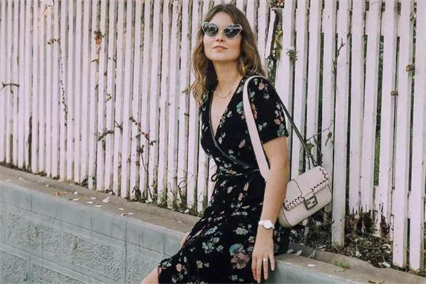 梨形身材冬天怎么穿搭,梨形身材秋冬怎么穿衣搭配