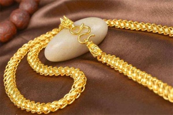 黄金项链掉色了,是不是假的,金项链会掉色么