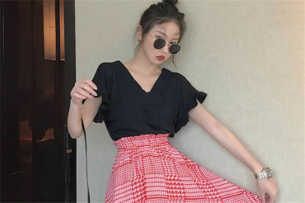 彩漂能洗黑色衣服吗,黑色衣服彩漂可以恢复颜色吗