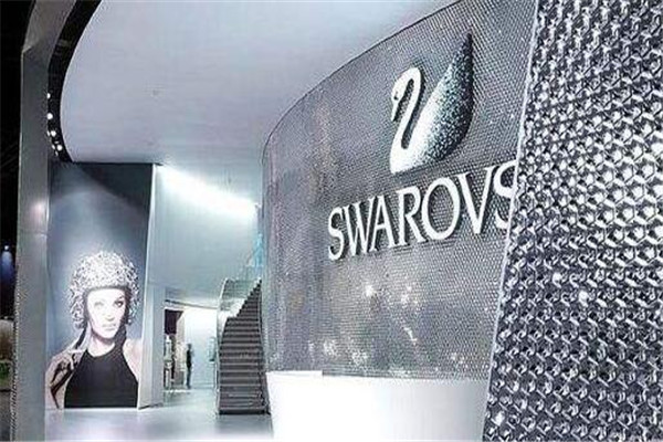 施华洛世奇水晶的切割工艺,施华洛世奇水晶是什么材质 施华洛世奇水晶的切割工艺,施华洛世奇水晶是什么材质