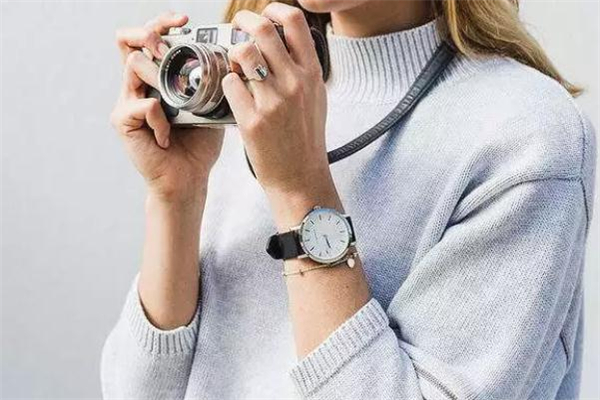 手腕比较粗适合戴什么手表,手腕细的女生适合戴什么表