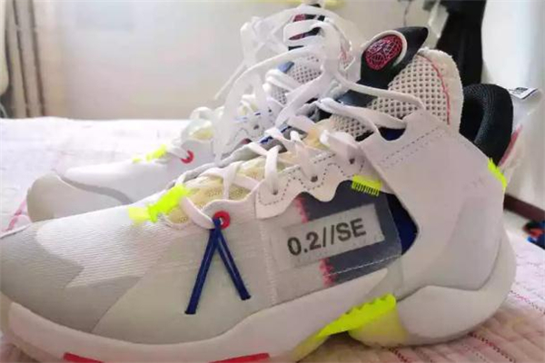 威少2se和威少2有什么区别,威少2se版本是什么意思