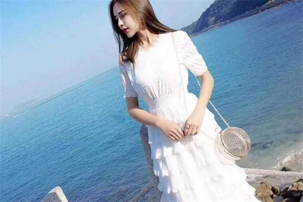 男生喜欢女生什么打扮很骚,男生喜欢女生什么打扮了