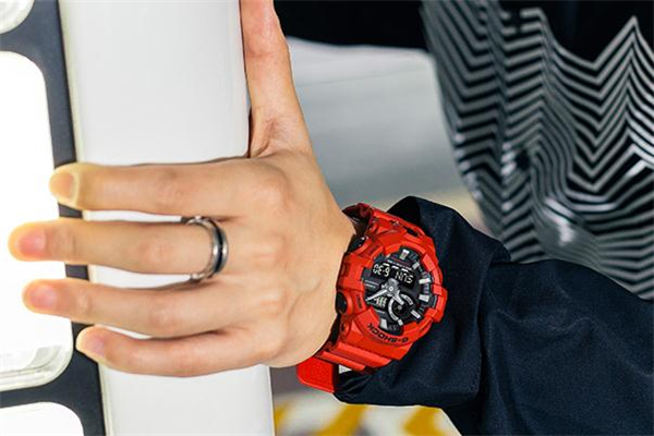 卡西欧是电子表还是机械表,卡西欧是电子手表吗