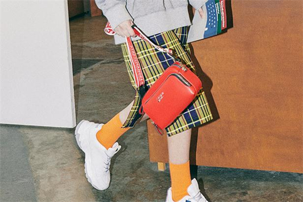 韩国帕尼尼包什么档次的,韩国帕尼尼包质量好不好