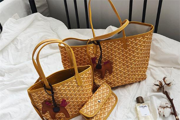 韩国狗牙包是什么品牌,狗牙包包是哪国的品牌多少钱