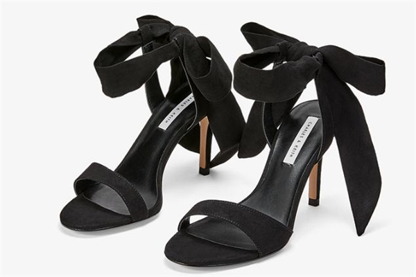 小ck蝴蝶结包多少钱,小ck蝴蝶结肩带打法