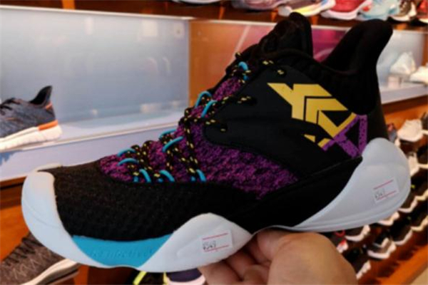 aj32高低帮对比,aj35高低帮对比