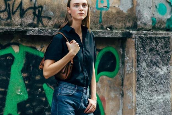 黑色短袖衬衫 男,黑色短袖衬衫配什么裤子