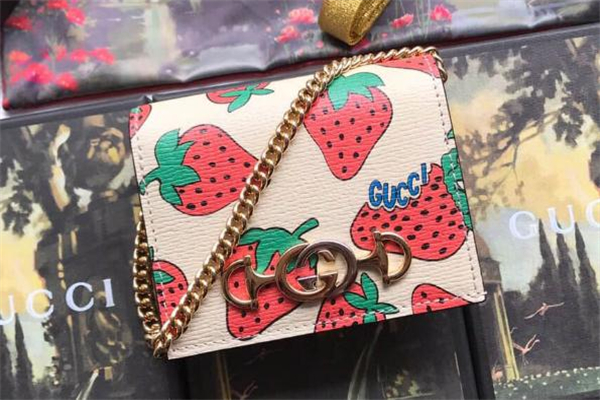 Gucci草莓包多少钱,gucci草莓全款