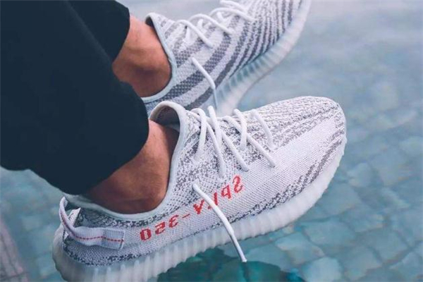 yeezy哪里抽签,yeezy抽中不买