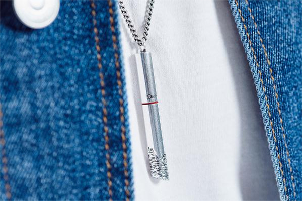 迪奥耳环多少钱,迪奥项链图片和价格 迪奥耳环多少钱,迪奥项链图片和价格