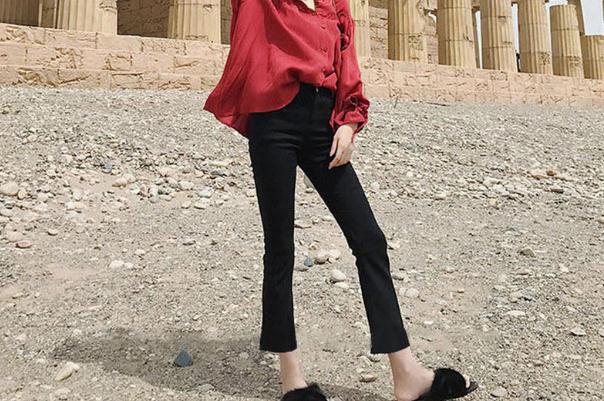 男士牛仔喇叭裤,女士微喇叭裤