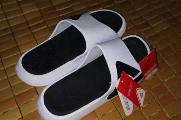 匹克态极拖鞋测评,匹克态极拖鞋测评视频