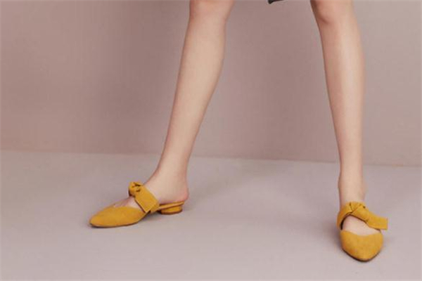 巴黎世家穆勒拖鞋,穆勒拖鞋