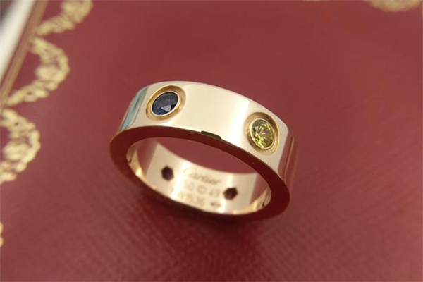 卡地亚彩金戒指多少钱一个,卡地亚彩钻戒指 卡地亚彩金戒指多少钱一个,卡地亚彩钻戒指