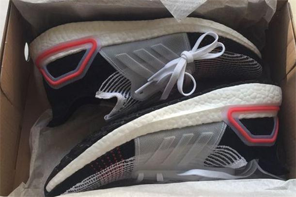 阿迪达斯ub19真假对比,阿迪达斯ub19真假鉴定 阿迪达斯ub19真假对比,阿迪达斯ub19真假鉴定