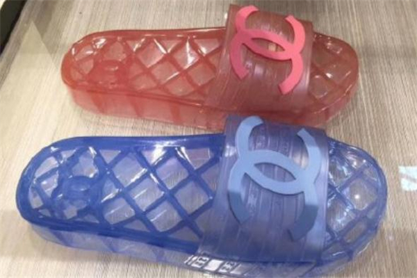 香奈儿水晶拖鞋价格,香奈儿的新款水晶拖鞋