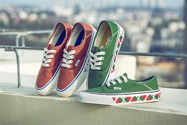vans小草莓印花掉了,vans小草莓真假对比 vans小草莓印花掉了,vans小草莓真假对比