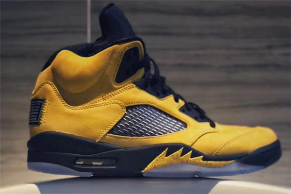 aj5密歇根有几个版本,aj5密歇根最高炒到多少钱