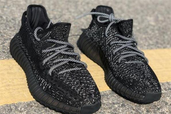 yeezy黑色满天星价格,yeezy满天星限量多少双