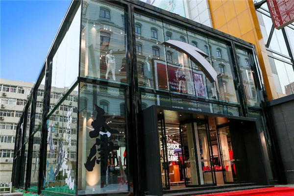 安踏运动鞋是哪个国家的品牌,安踏是哪个国家的品牌 安踏是国产吗