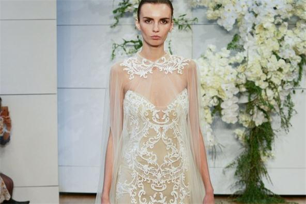 monique lhuillier是什么牌子,moncler是什么牌子